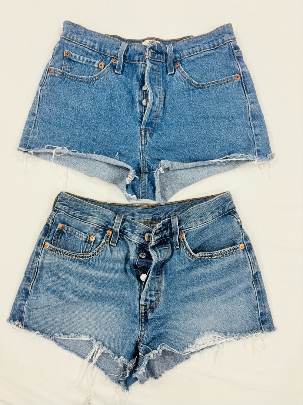 BUNDLE (2 Pairs) Levi's 501 Original Cut Off
Denim Shorts Size 28